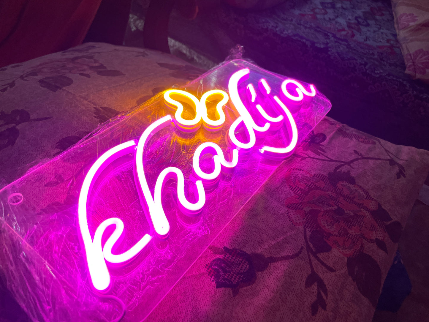 Custom Neon Sign at 950